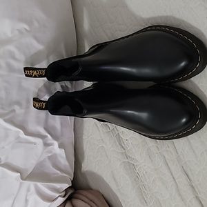 Dr. Martens Chelsea Boots